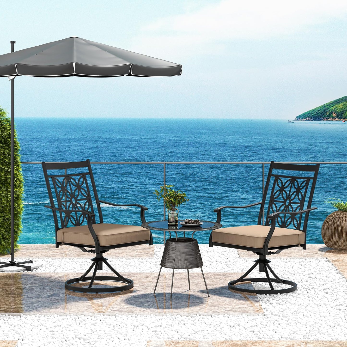 2/4 Pieces Patio Swivel Dining Chairs